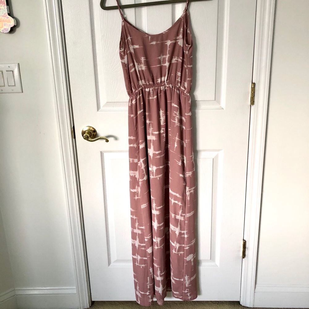 Forever 21, Spaghetti straps, Size Small, Blush pink and white, Maxi dress.